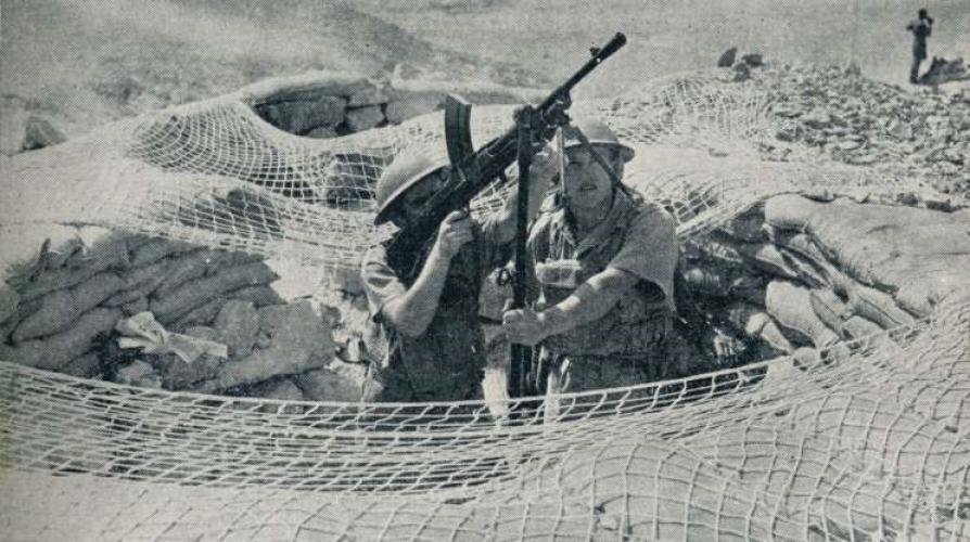 258 Gunners Lane LMC Palmerston North practicing with the Bren gun 1940.